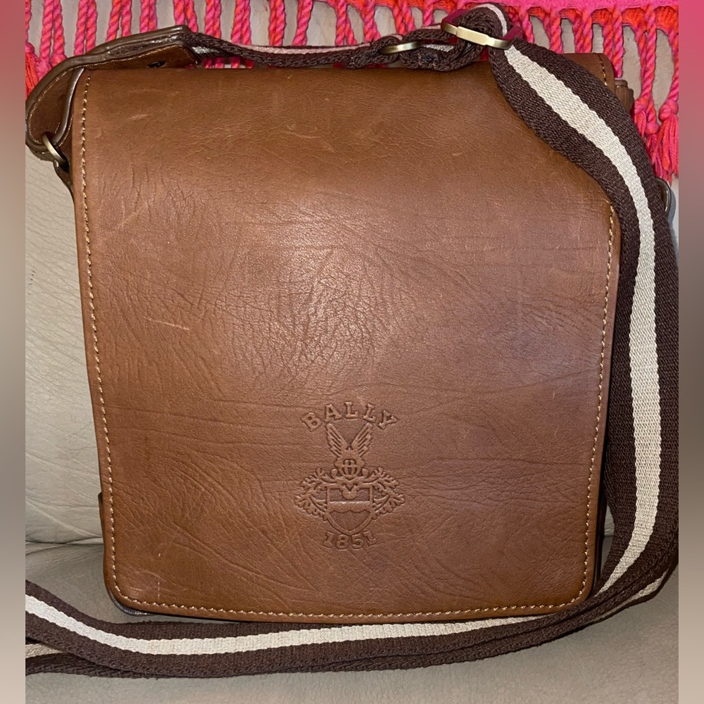 Auth Bally Nubuck leather interior,durable leather exterior messenger bag Unisex